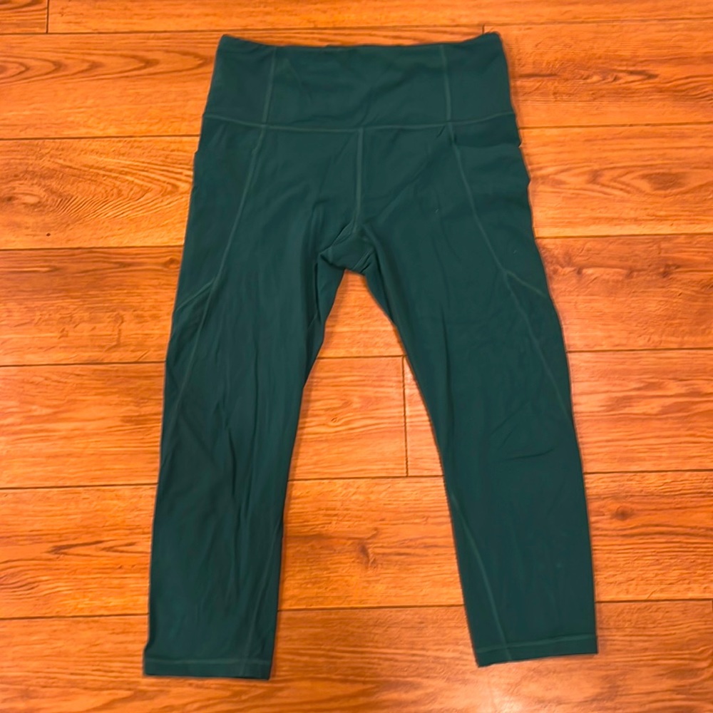 Athleta salutation stash crop jungle green size medium